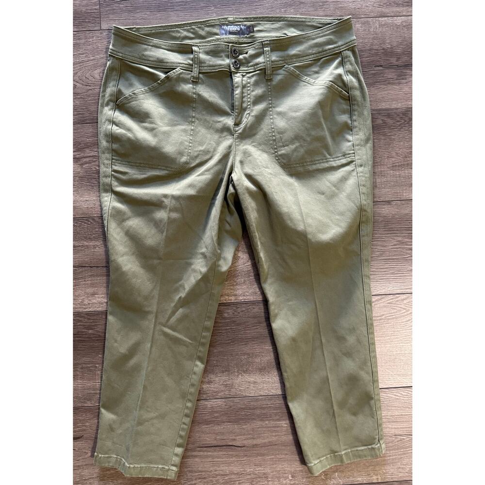Torrid Olive Green Cropped Utility Pants‎ Size 18